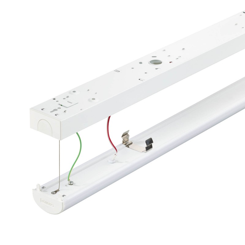 BN126C Coreline Batten IP40