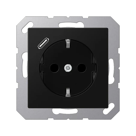 A1520-18CSWM  A seeria pistikupesa + USB C matt must