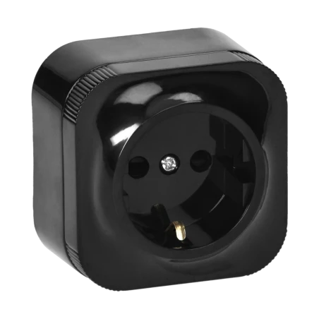 Pistikupesa 1-ne pinnale must IP20