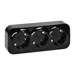 Pistikupesa 3-ne pinnale must IP20